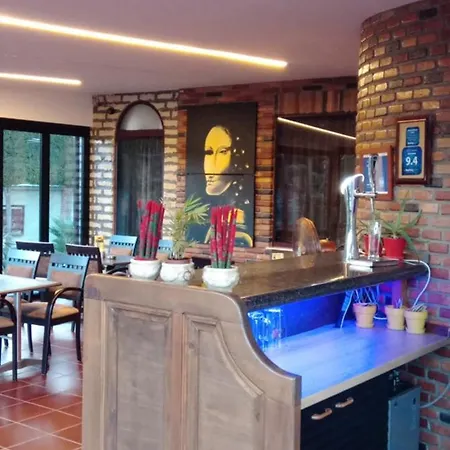 Drini Hotel 3*